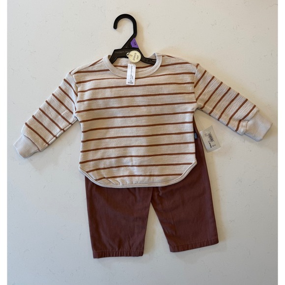 Modern Moments by Gerber Other - Modern Moments by Gerber Baby 12M 2-Piece Striped Pullover and Pants Set Brown